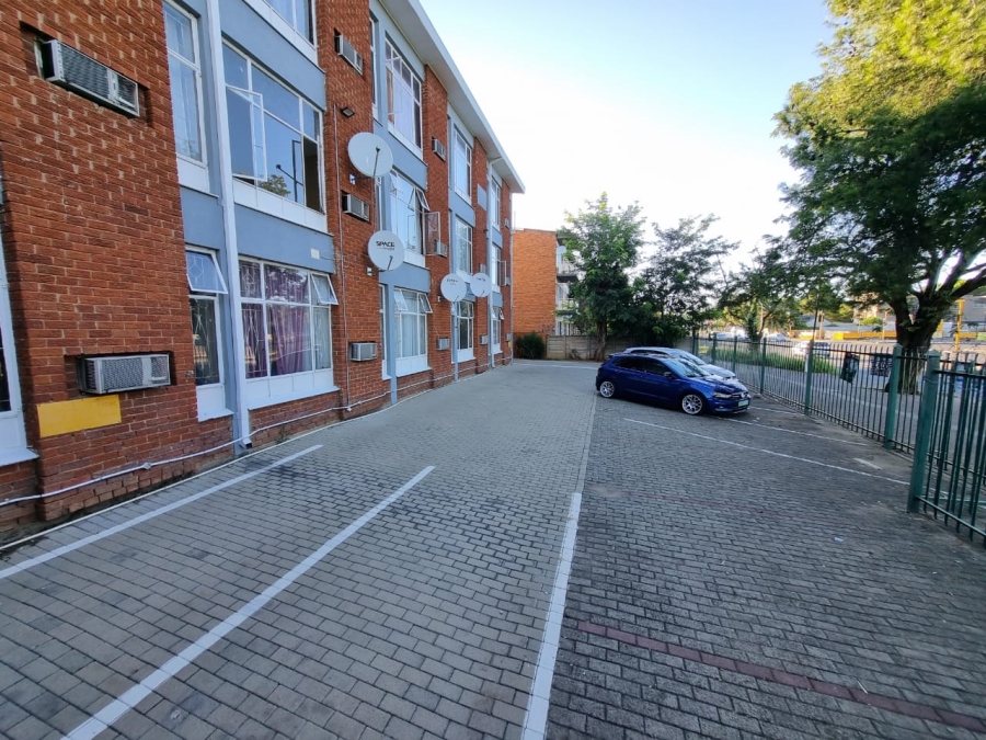 1 Bedroom Property for Sale in Willows Free State